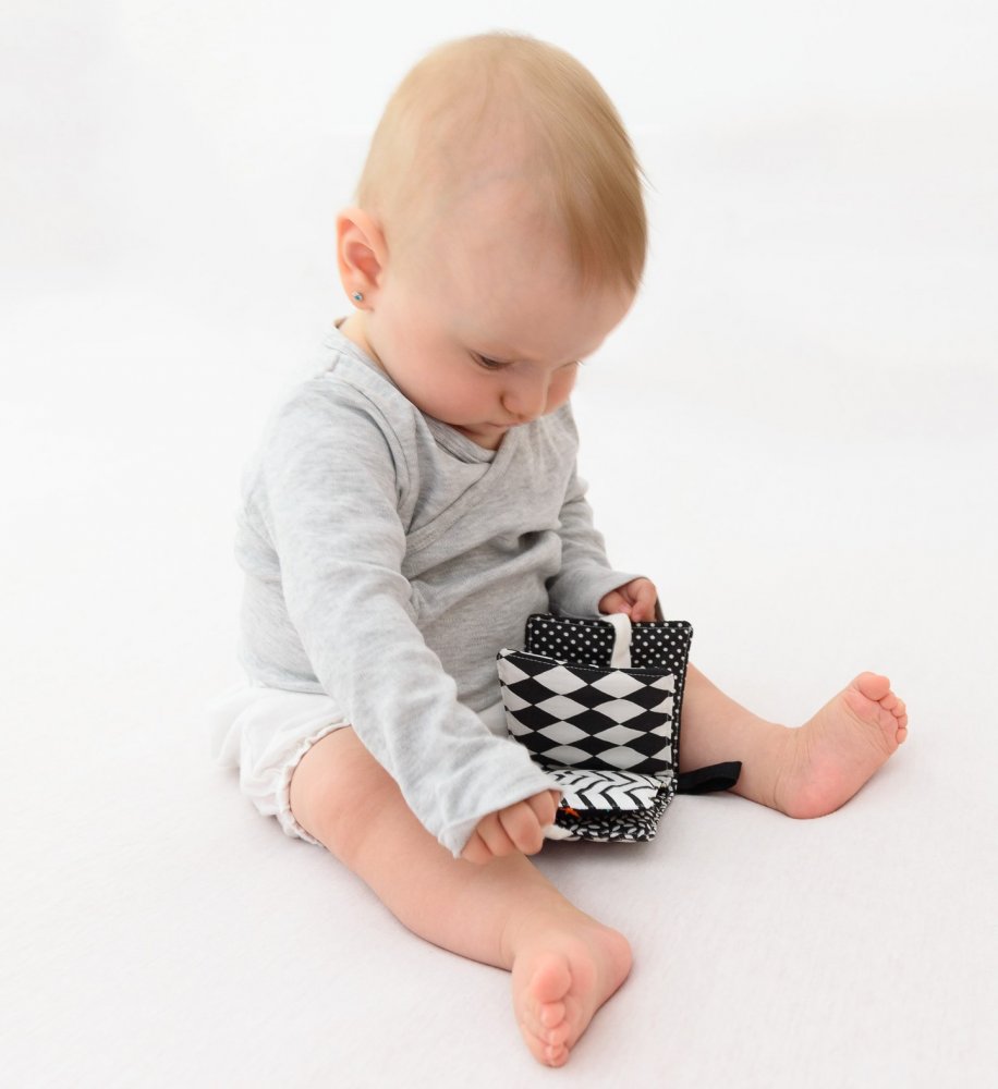 MyMoo Mini soft book - Preto e branco