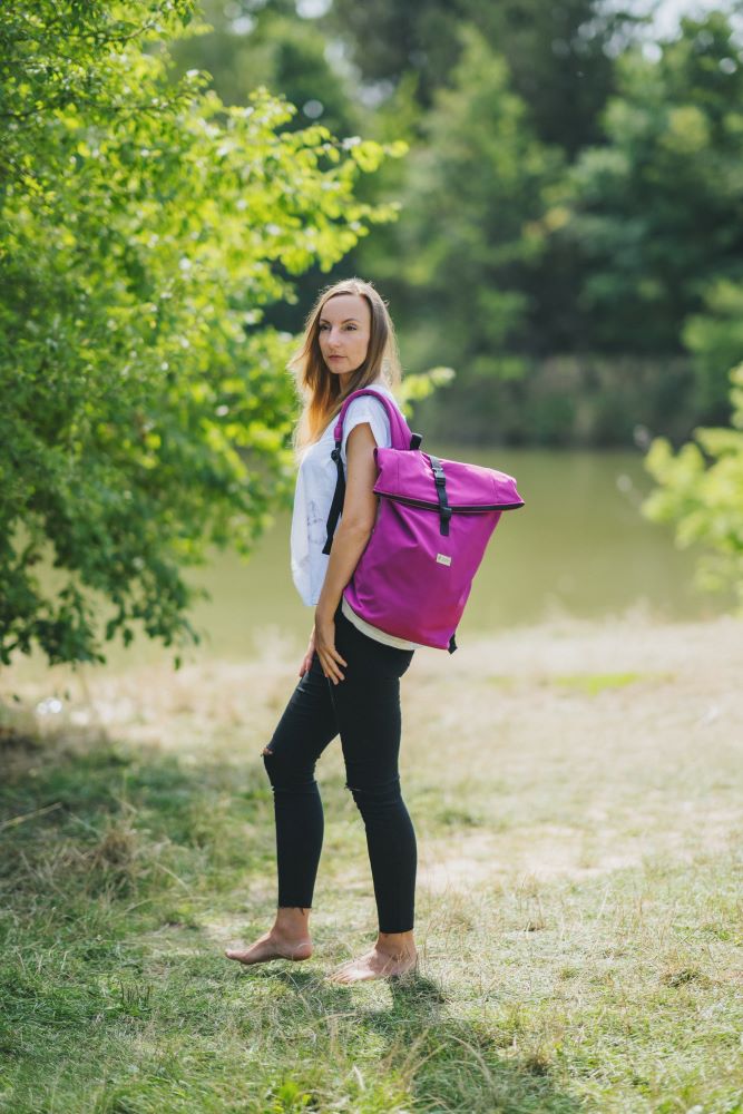 Monkey Mum® Mochila integrada em softshell para o porta-bebé Carrie - Framboesa suculenta