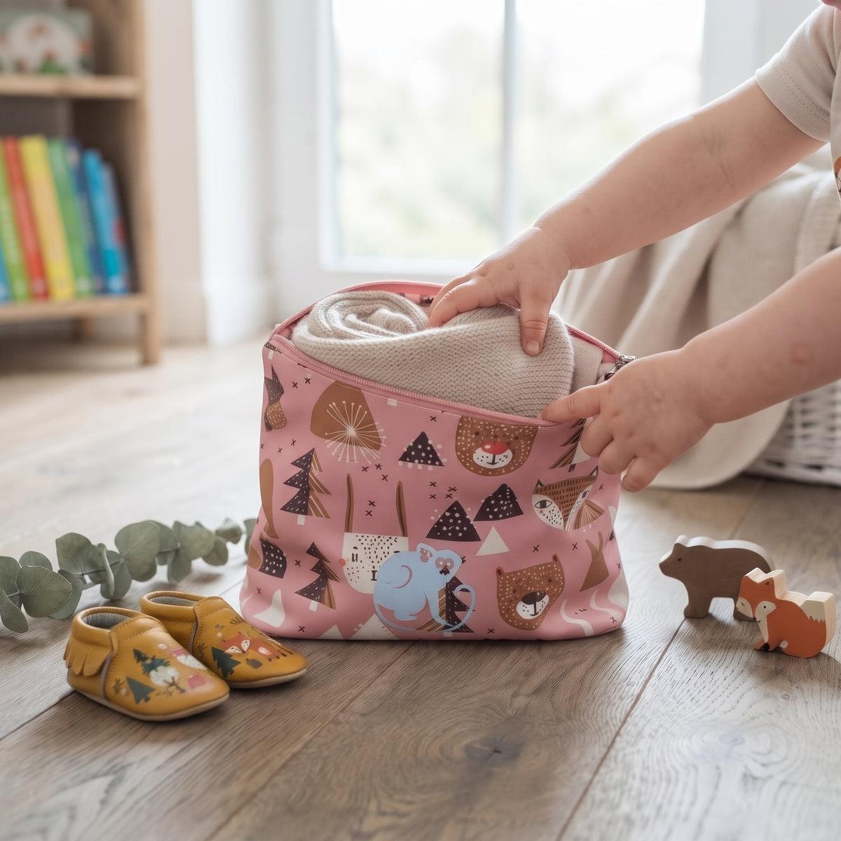 Mochila infantil softshell Monkey Mum® - Animais da floresta - Rosa