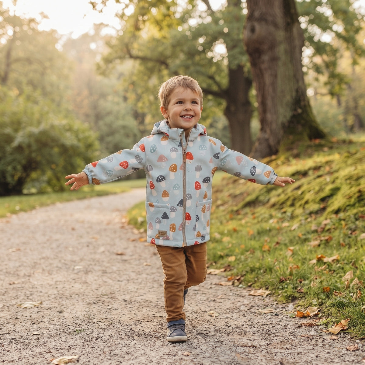 Casaco softshell infantil com membrana Monkey Mum® - Amanitas multicoloridas