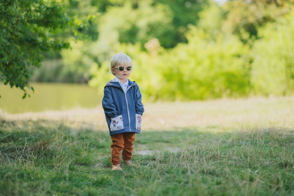 Casaco softshell infantil com membrana Monkey Mum® - Passeio misterioso com uma raposa