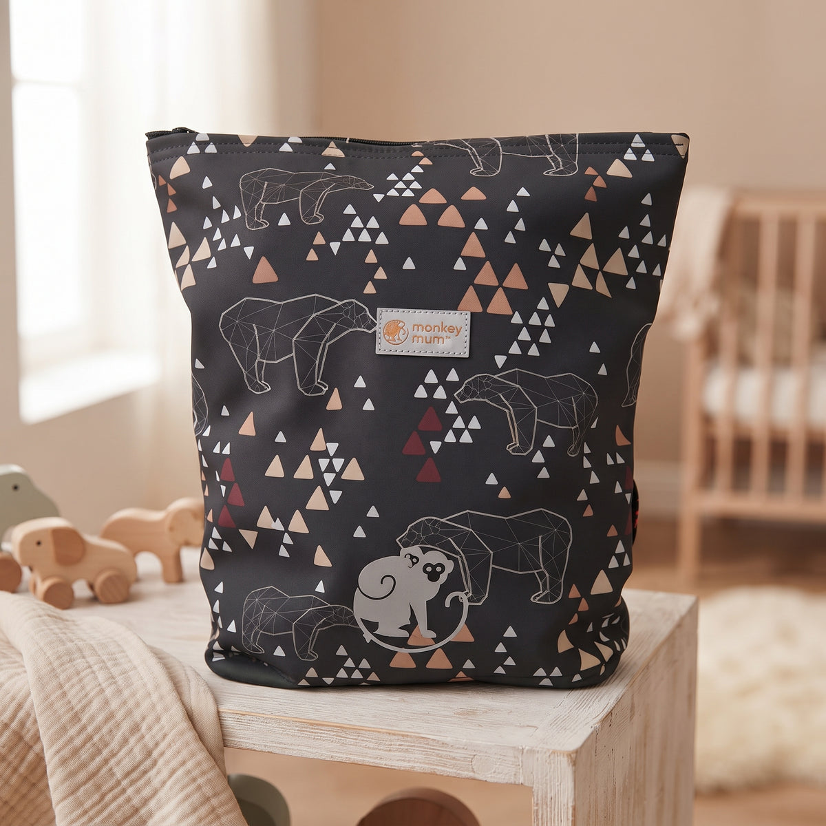 Mochila infantil softshell Monkey Mum®  -  Urso origami - Verde-escuro