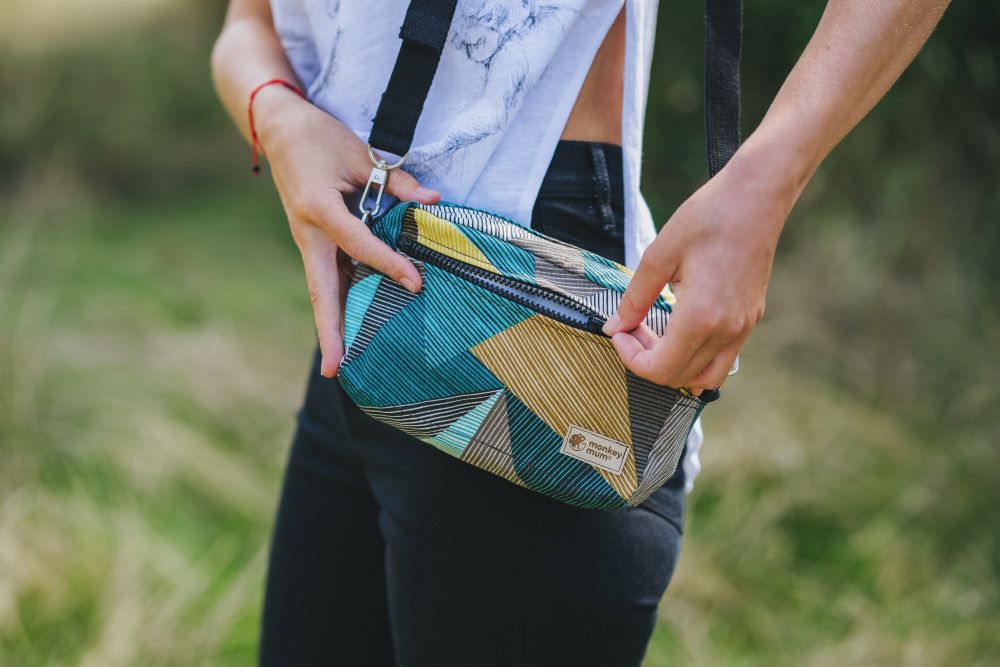 Monkey Mum® Bolsa multifuncional para a cintura para o porta-bebés Carrie - Charme geométrico