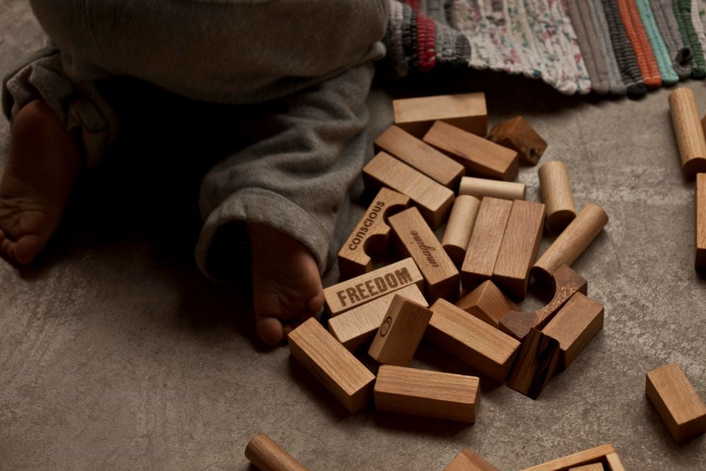 Wooden Story Cubos em caixa de madeira - 30 peças - Naturais